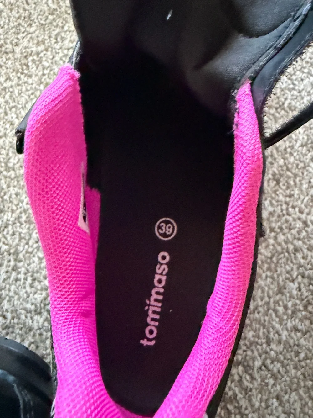 Tommaso black & pink cycling shoes with delta cleats